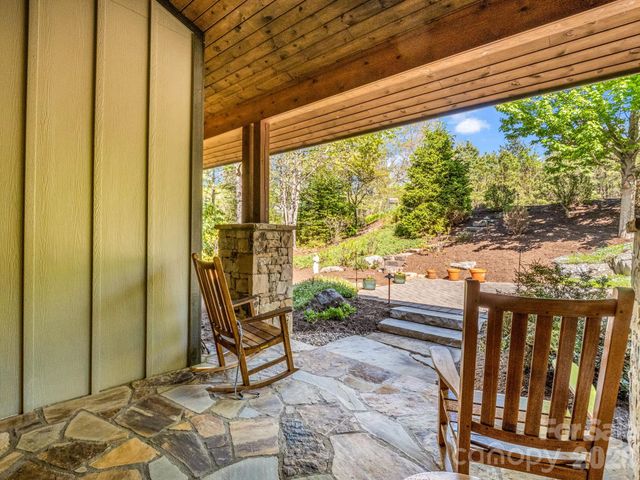 16 Panther Gap Road, Black Mountain, NC 28711