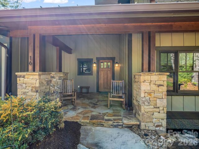 16 Panther Gap Road, Black Mountain, NC 28711