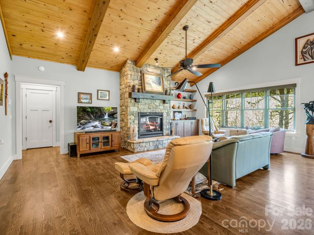 16 Panther Gap Road, Black Mountain, NC 28711