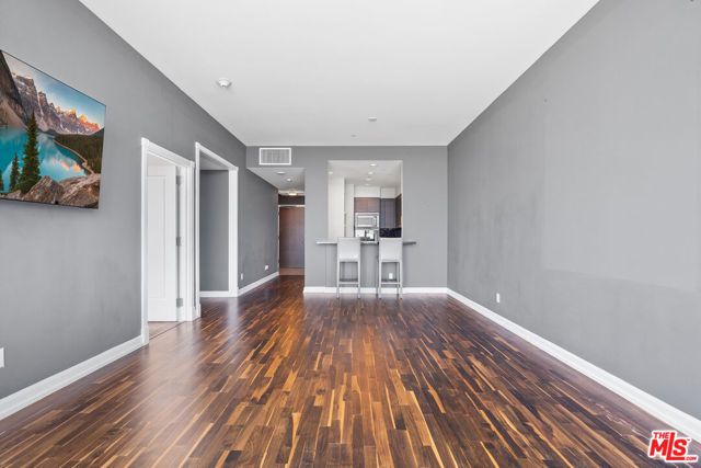 900 W Olympic Boulevard 38F, Los Angeles, CA 90015