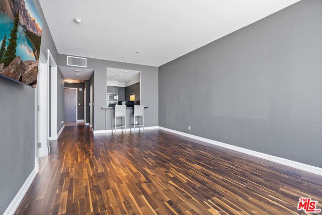 900 W Olympic Boulevard 38F, Los Angeles, CA 90015