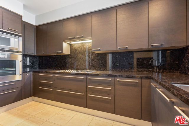 900 W Olympic Boulevard 38F, Los Angeles, CA 90015