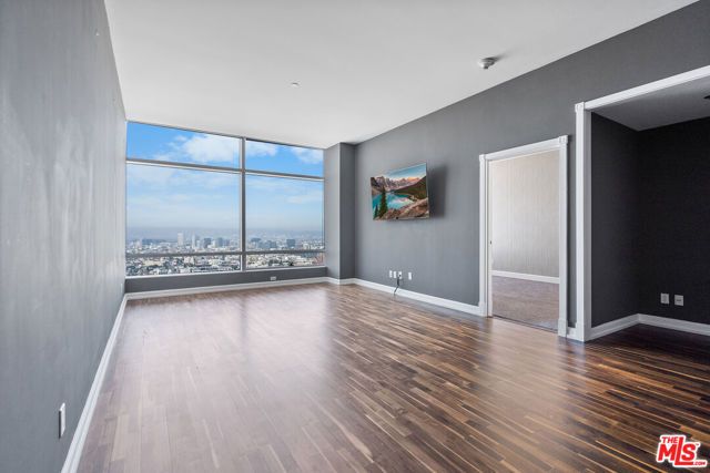 900 W Olympic Boulevard 38F, Los Angeles, CA 90015