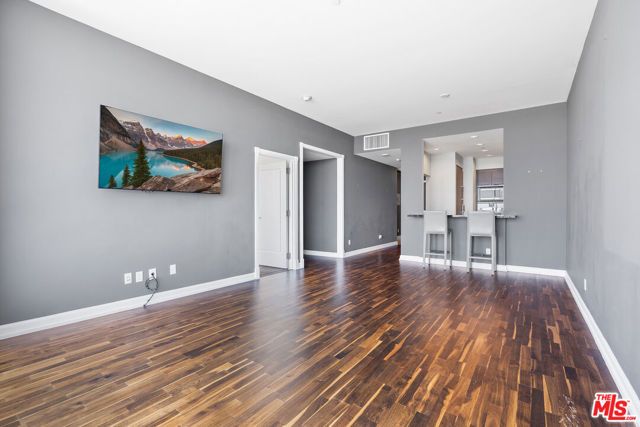 900 W Olympic Boulevard 38F, Los Angeles, CA 90015