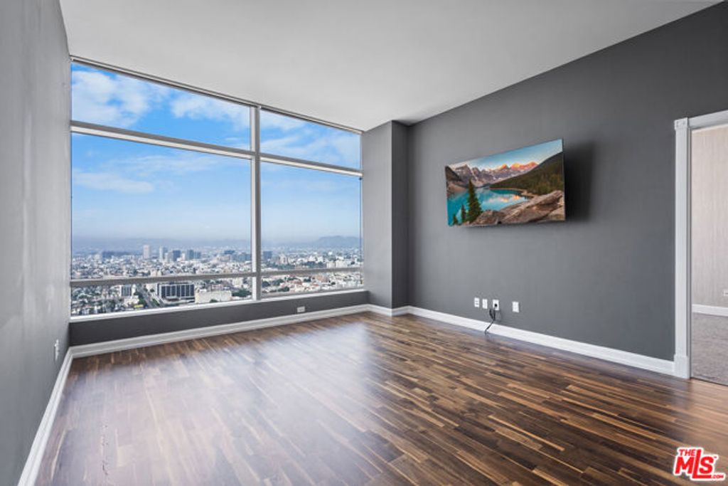 900 W Olympic Boulevard 38F, Los Angeles, CA 90015