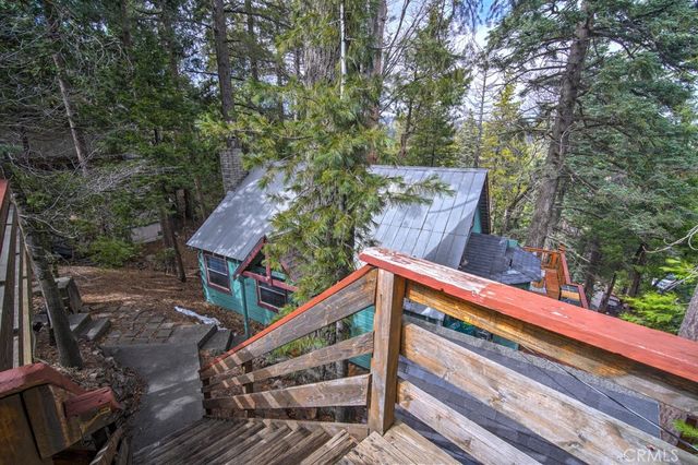 582 Rose Lane, Twin Peaks, CA 92391