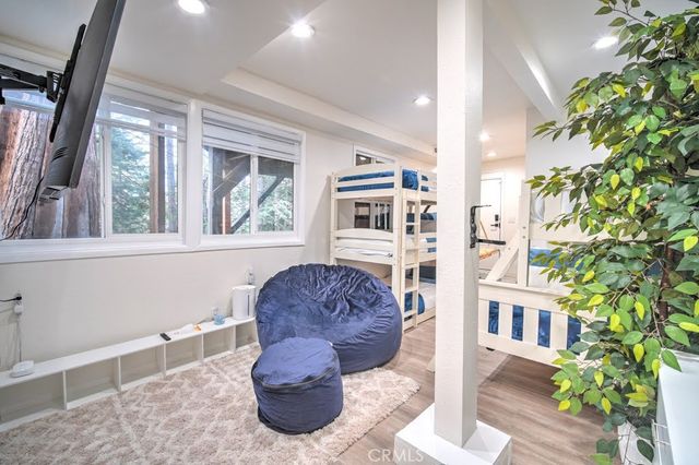 582 Rose Lane, Twin Peaks, CA 92391