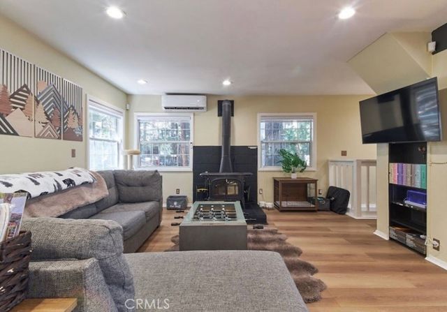 582 Rose Lane, Twin Peaks, CA 92391