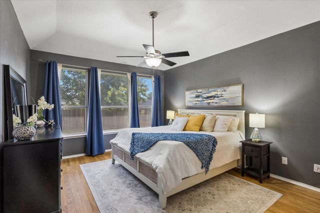 5948 Hillview Drive, Watauga, TX 76148