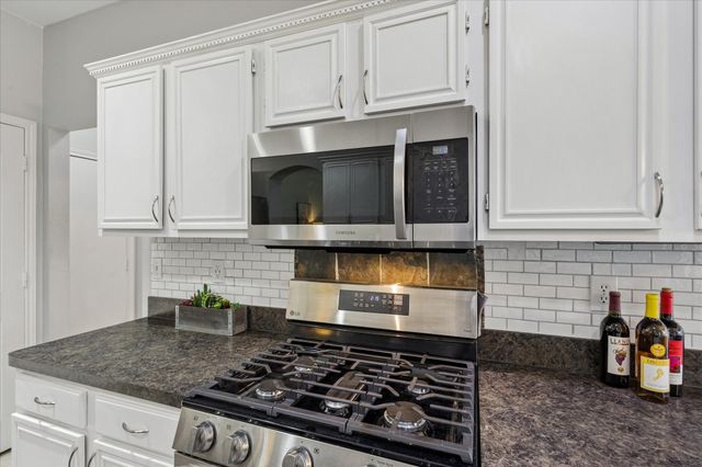 5948 Hillview Drive, Watauga, TX 76148