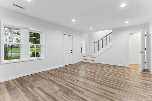 527 E Castle St, Murfreesboro, TN 37130