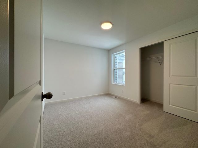 4748 AirLake Curve, Woodbury, MN 55129