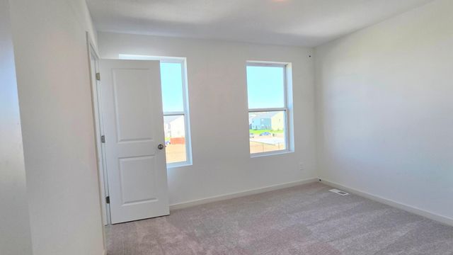 4748 AirLake Curve, Woodbury, MN 55129