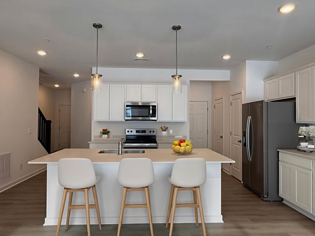 4748 AirLake Curve, Woodbury, MN 55129