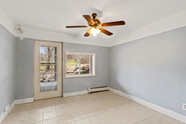 11303 W Dr N, Bellevue, MI 49021