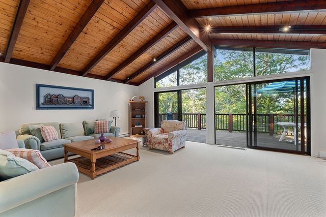 150 Hesperus Ave, Gloucester, MA 01930
