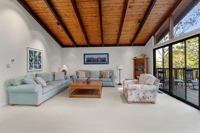 150 Hesperus Ave, Gloucester, MA 01930