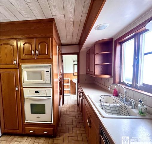 24 Washington Street, New Albion, NY 14719