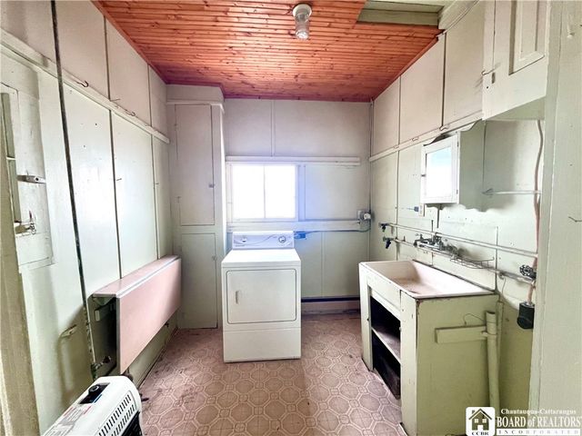 24 Washington Street, New Albion, NY 14719