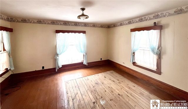 24 Washington Street, New Albion, NY 14719