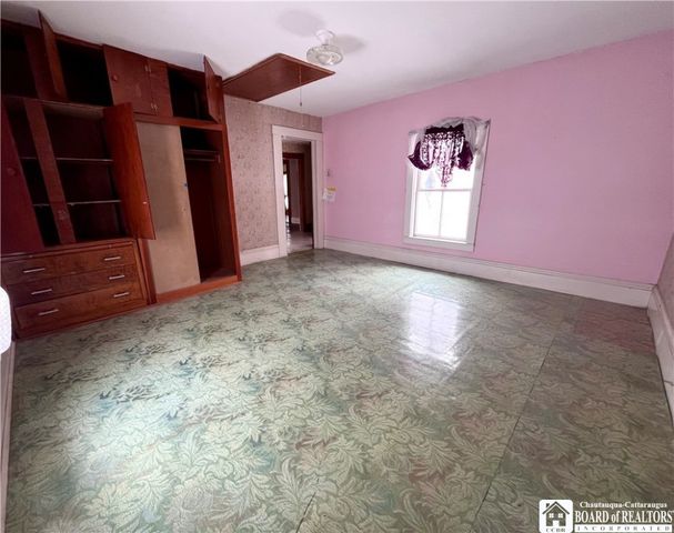 24 Washington Street, New Albion, NY 14719