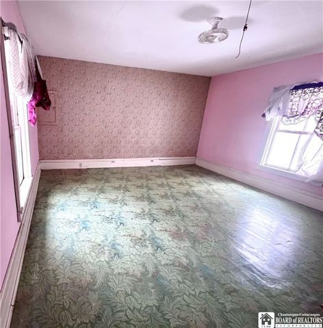 24 Washington Street, New Albion, NY 14719