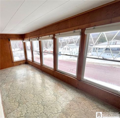 24 Washington Street, New Albion, NY 14719