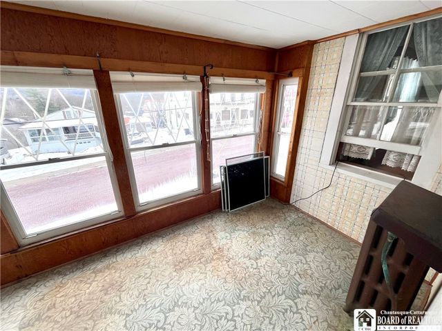 24 Washington Street, New Albion, NY 14719