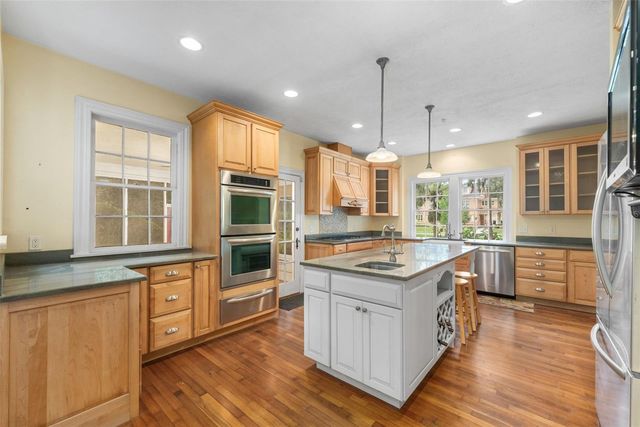 717 NE BOULEVARD, Gainesville, FL 32601