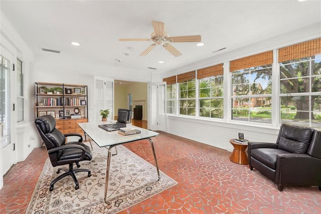 717 NE BOULEVARD, Gainesville, FL 32601