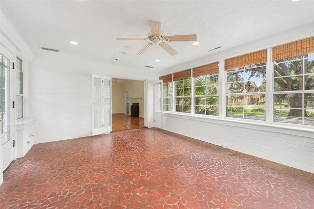 717 NE BOULEVARD, Gainesville, FL 32601