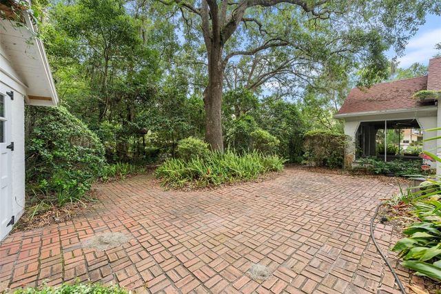 717 NE BOULEVARD, Gainesville, FL 32601