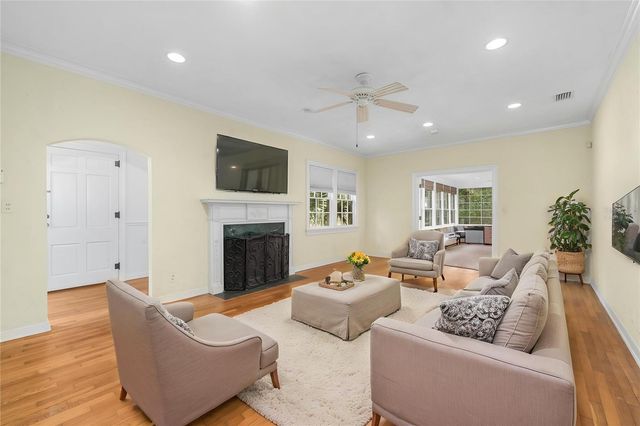 717 NE BOULEVARD, Gainesville, FL 32601