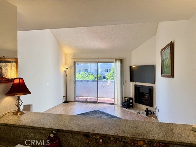 7640 Oso Avenue 316, Winnetka (los Angeles), CA 91306