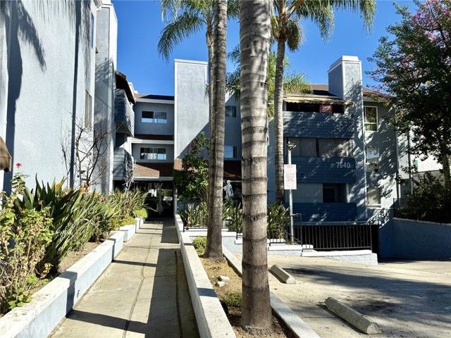7640 Oso Avenue 316, Winnetka (los Angeles), CA 91306