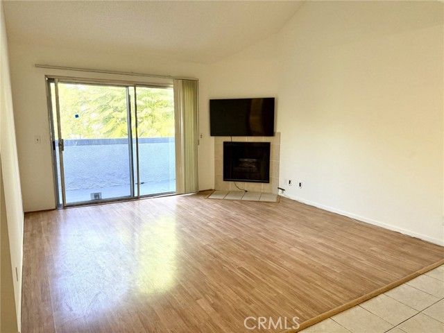 7640 Oso Avenue 316, Winnetka (los Angeles), CA 91306