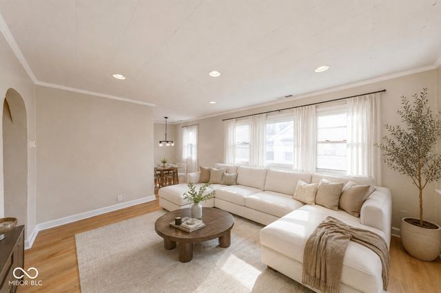 405 W 33rd Street, Anderson, IN 46013