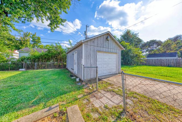 405 W 33rd Street, Anderson, IN 46013