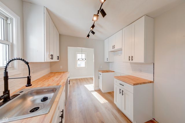 405 W 33rd Street, Anderson, IN 46013