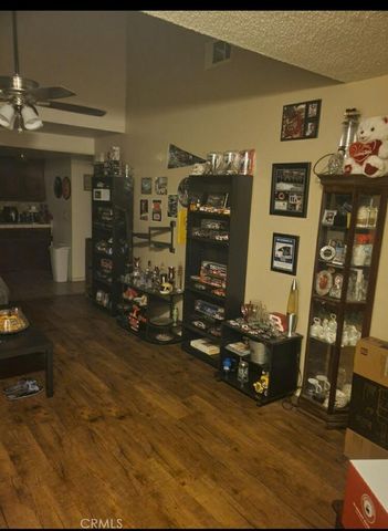 19269 ELM Drive, Apple Valley, CA 92308