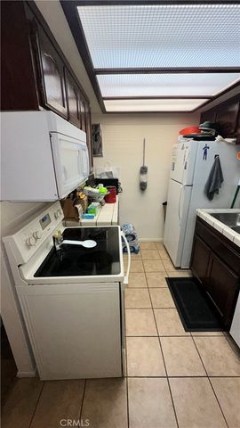 19269 ELM Drive, Apple Valley, CA 92308