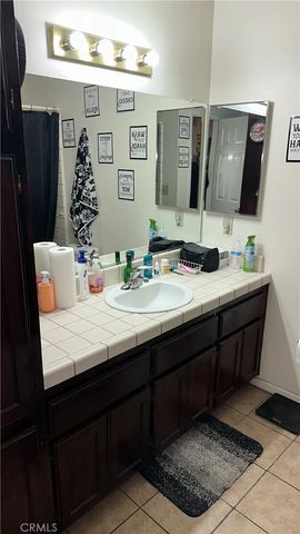 19269 ELM Drive, Apple Valley, CA 92308