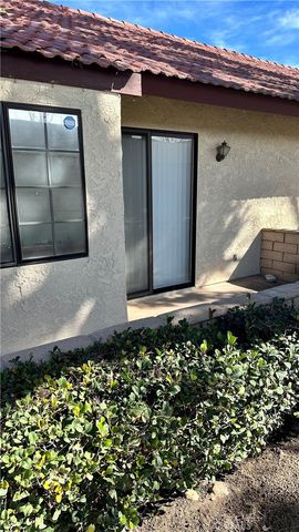 19269 ELM Drive, Apple Valley, CA 92308