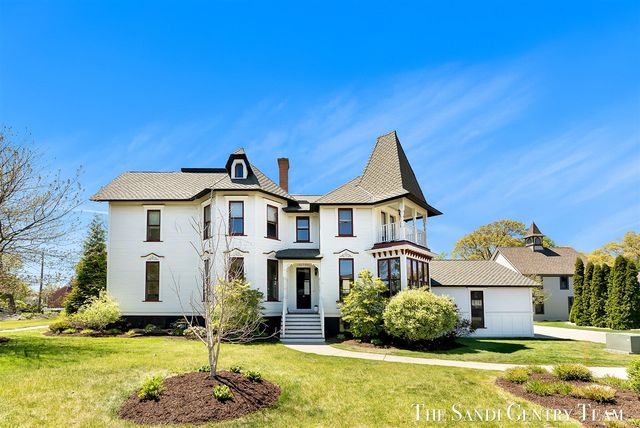 318 Rachaels Way, Spring Lake, MI 49456