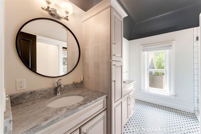 318 Rachaels Way, Spring Lake, MI 49456