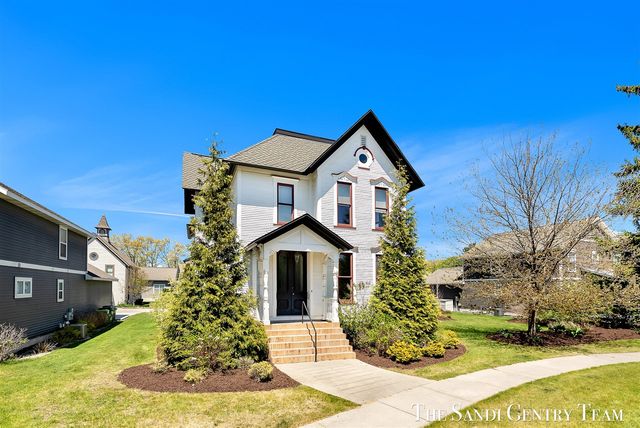 318 Rachaels Way, Spring Lake, MI 49456