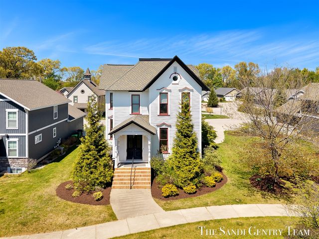 318 Rachaels Way, Spring Lake, MI 49456