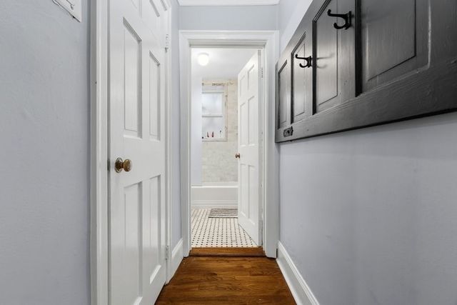 39 Commonwealth Ave 11, Newton, MA 02467