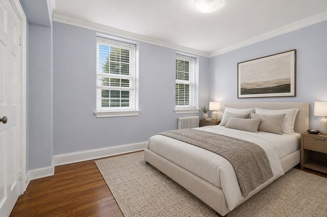 39 Commonwealth Ave 11, Newton, MA 02467