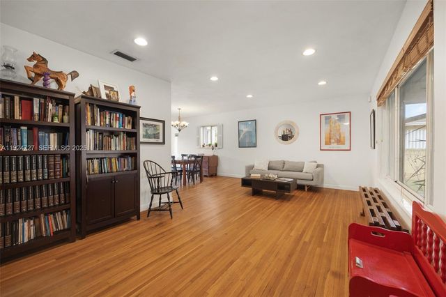 1420 SW 82nd Ave, Miami, FL 33144